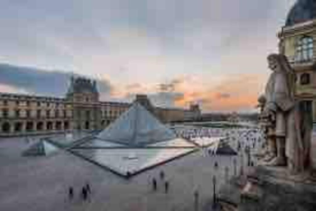 Iconic Location Only 500 Meters To The Louvre Lejlighed Paris Eksteriør billede